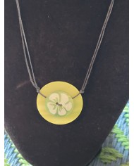 collier monobouton nacre