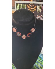 collier 5 boutons nacre