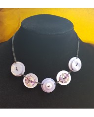 collier 5 boutons nacre