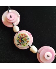 collier 5 boutons nacre