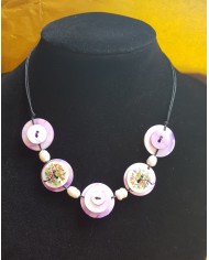 collier 5 boutons nacre