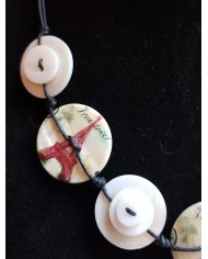 collier 7 boutons nacre