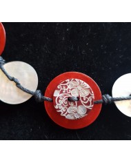 collier 7 boutons nacre