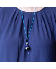 Sautoir poupée bouton bleu