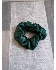Chouchou élastique en satin vert sapin