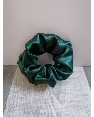 Chouchou élastique en satin vert sapin