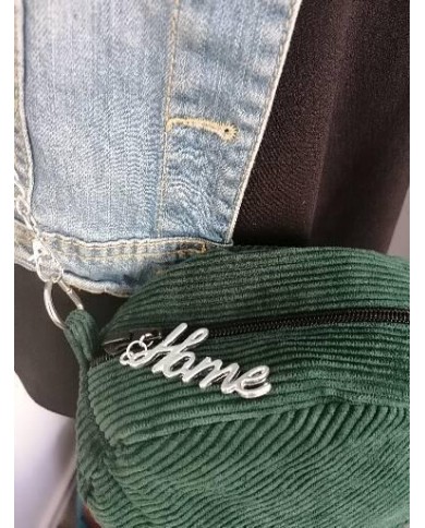 Sac rond avec chaînette en velours côtelé vert sapin