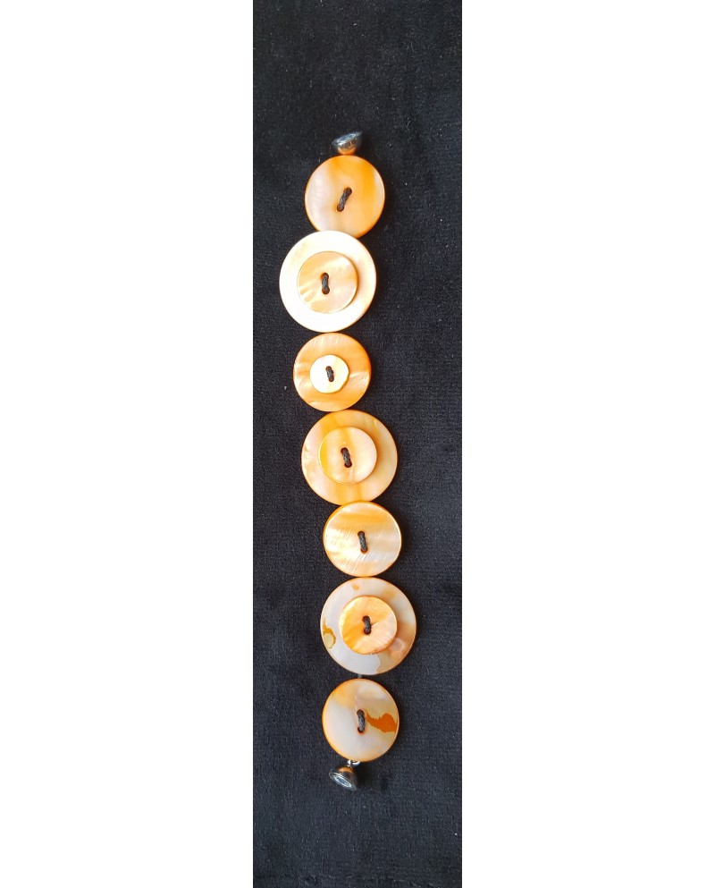 Collier Boutons De Nacre - Neuf Avec étiquettes, Pendentif Nacré, Style Beauté