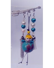  Broche poupee turquoize