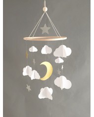 Mobile bébé nuages et lune sur cercle en bois 25 cm Cadeau de naissance Mobile pour berceau Mobile chambre d'enfant