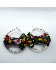Boucle d'oreilles noeud  noir fleuri 3.5