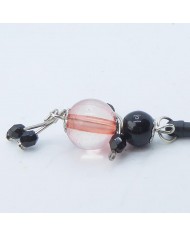 Bijou de portable poupee noir et rose