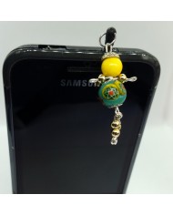 Bijou de portable poupee verte et jaune