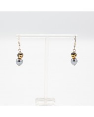 Boucle d'oreilles poupee gris nacré