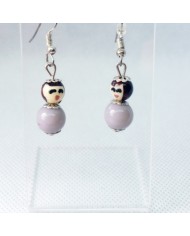 Boucle d'oreilles poupee gris mat