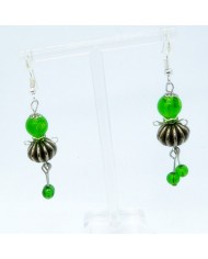 Boucle d'oreilles poupee perle verte