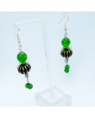 Boucle d'oreilles poupee perle verte