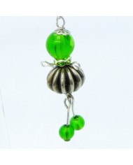 Boucle d'oreilles poupee perle verte