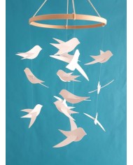 Mobile pour bébé 15 Oiseaux blancs sur cercle en bois 20 cm