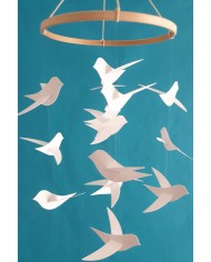 Mobile pour bébé 15 Oiseaux blancs sur cercle en bois 20 cm