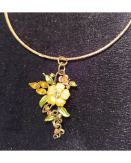 Collier sur câble plaqué or fleur émaux