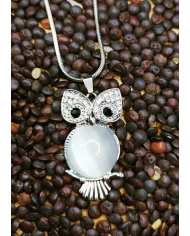 Collier sur longue chaîne pierre et strass