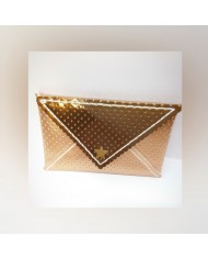 Pochette en Vinyl Laqué Perforé