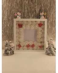 Cadre lumineux de roses blanches et rouges