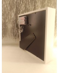 Cadre lumineux de roses blanches et rouges